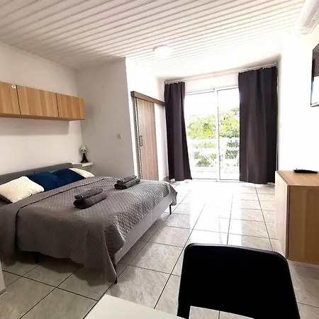 Freminore Eden Apartment *